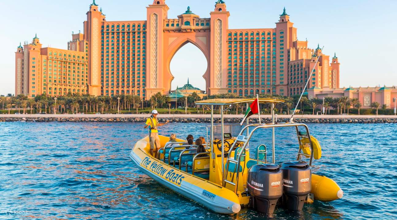 Boat Tours 90 Minutes in Dubai