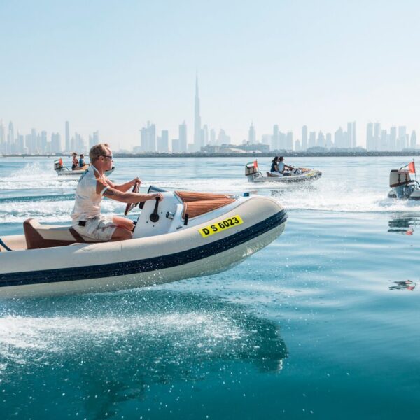 Boat Tours 90 Minutes Dubai