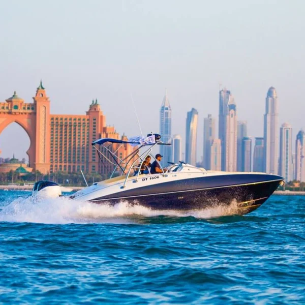 Boat Tours 90 Minutes Dubai